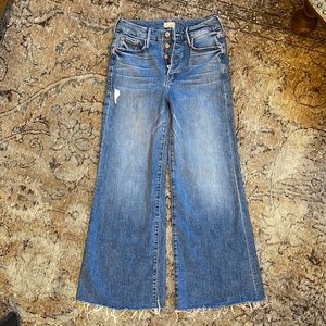MOTHER The Pixie Roller Ankle Fray Jean